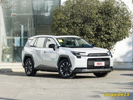 2026 Toyota RAV4 VI (XA60), белый, 4050000 рублей, вид 1