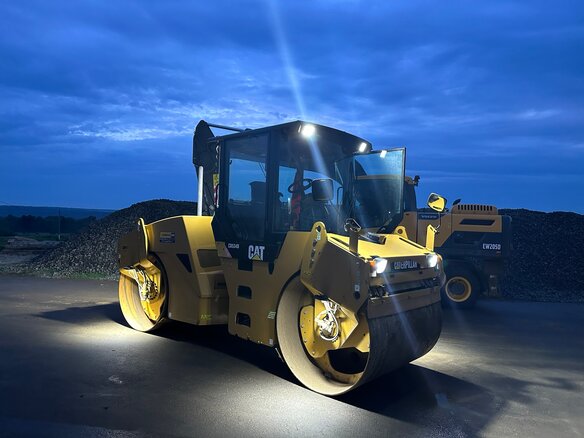 2011 Caterpillar CB7, 6200000 рублей
