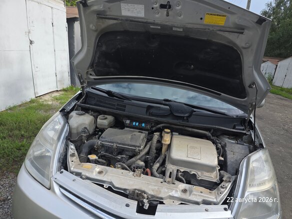2004 Toyota Prius II (XW20), серебристый, 530000 рублей - вид 12