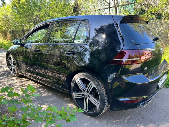 2014 Volkswagen Golf R VII, чёрный - вид 12