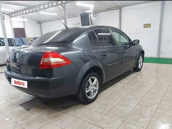 2007 Renault Megane II Рестайлинг, серый, 350000 рублей - вид 1