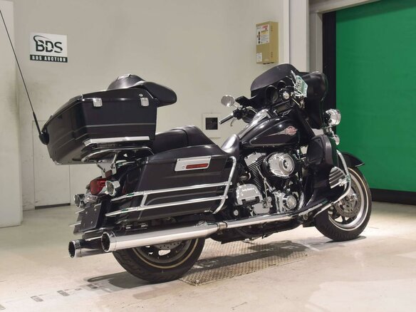 2007 Harley-Davidson Electra Glide, чёрный, 799000 рублей - вид 4