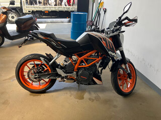 2014 KTM 390 Duke, чёрный, 460000 рублей, вид 2
