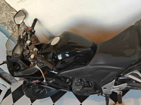 2013 Honda CBR 400R, чёрный, 555555 рублей, вид 2