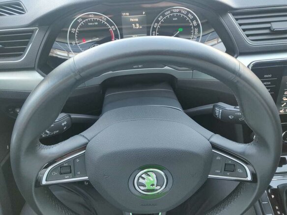 2019 Skoda Superb III, чёрный - вид 6