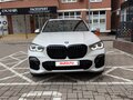 2020 BMW X5 40i IV (G05/G18), белый, 6800000 рублей - вид 1