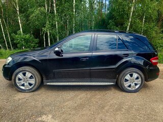 2008 Mercedes-Benz M-Класс 350 II (W164) Рестайлинг, чёрный, 1100000 рублей, вид 3