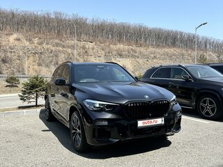 2019 BMW X5 30d IV (G05/G18), чёрный, 6550000 рублей, вид 4