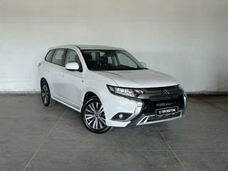 2022 Mitsubishi Outlander III Рестайлинг 3, белый, 1825000 рублей, вид 3