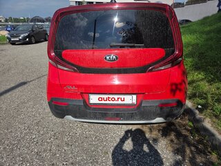 2019 Kia Soul III, красный, 1825000 рублей, вид 3