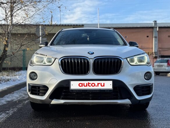 2017 BMW X1 20i xDrive II (F48), белый, 2400000 рублей - вид 9