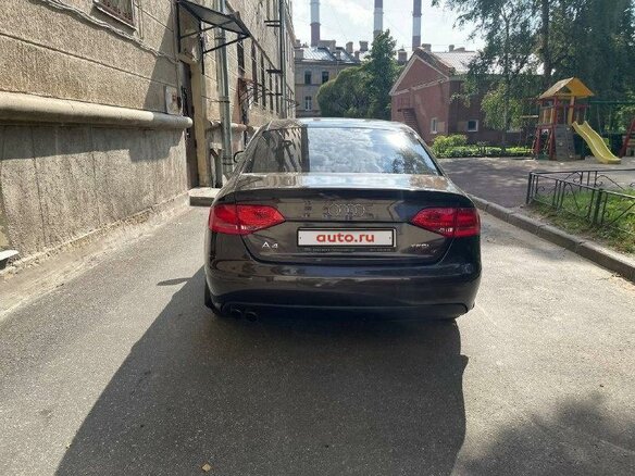 2011 Audi A4 IV (B8), коричневый, 1350000 рублей - вид 4