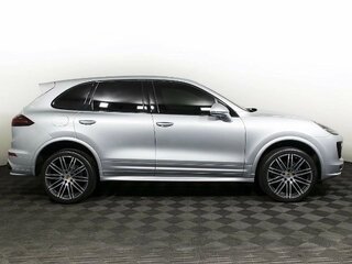 2015 Porsche Cayenne II Рестайлинг (958), серебристый, 5050000 рублей, вид 3