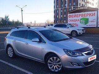 2011 Opel Astra J, серебристый, 950000 рублей, вид 1