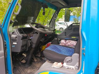 2009 Isuzu Elf (N-series), синий, 1100000 рублей, вид 2