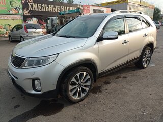 2013 Kia Sorento II Рестайлинг, серебристый, 1900000 рублей, вид 1