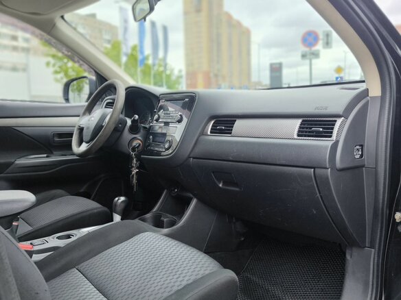 2013 Mitsubishi Outlander III, чёрный - вид 10