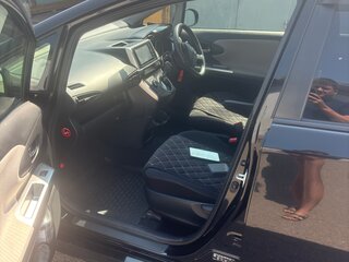 2012 Toyota Wish II, чёрный, 1345000 рублей, вид 5
