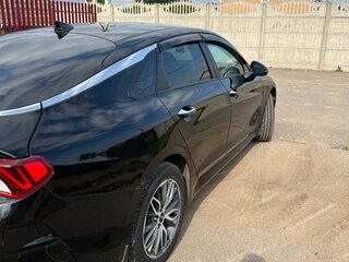 2021 Kia K5 III, чёрный, 1590000 рублей, вид 2