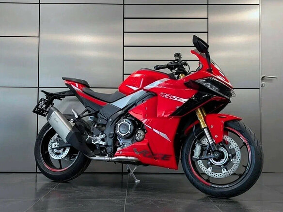 2025 Voge 525RR, красный, 539100 рублей - вид 2