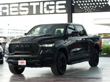 2025 Ram 1500 Crew Cab V Рестайлинг, синий, 10890000 рублей, вид 1