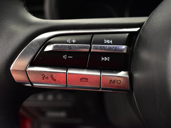 2019 Mazda 3 IV (BP), красный - вид 18