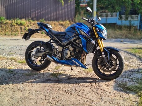 2017 Suzuki GSX-S 750, чёрный, 800000 рублей, вид 4