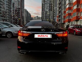 2017 Lexus ES 350 VI Рестайлинг, чёрный, 3300000 рублей, вид 4