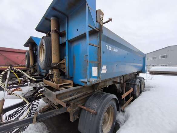 2012 Тонар 8579, голубой, 900000 рублей