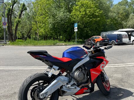 2022 Aprilia RS 660, красный, 1100000 рублей, вид 4