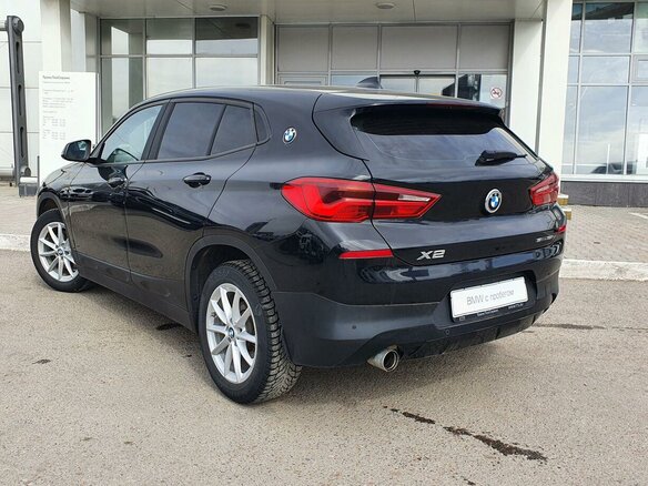 2018 BMW X2 sDrive18i I (F39), чёрный - вид 6