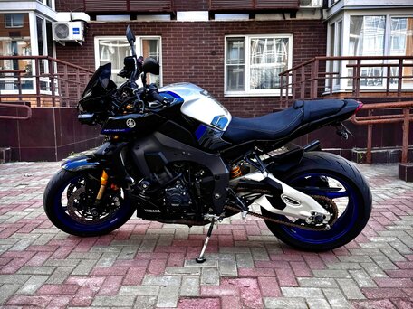 2023 Yamaha MT-10, синий, 1820000 рублей, вид 2
