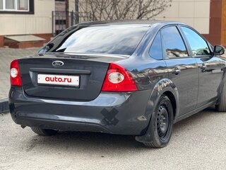 2010 Ford Focus II Рестайлинг, серый, 700000 рублей, вид 5
