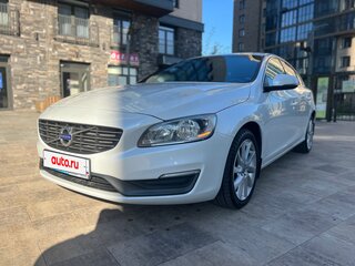 2014 Volvo S60 II Рестайлинг, белый, 1700000 рублей, вид 2