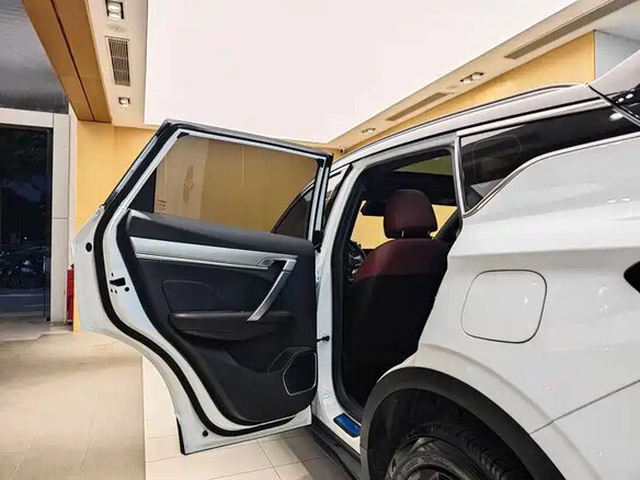 2021 Geely Binyue I Рестайлинг, белый - вид 23