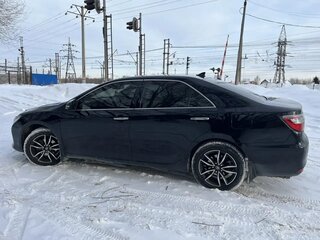 2017 Toyota Camry VII (XV50) Рестайлинг 2, чёрный, 2050000 рублей, вид 5