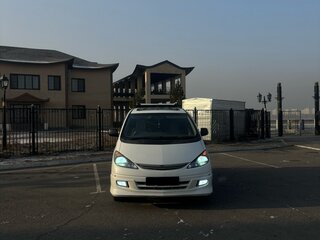 2002 Toyota Estima II, белый, 1350000 рублей, вид 1