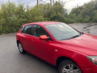 2005 Mazda Axela I, красный, 455000 рублей, вид 5