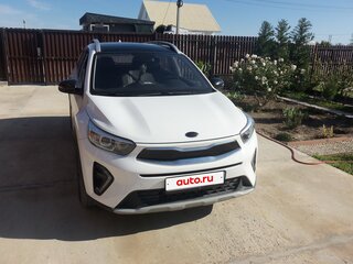 2019 Kia Stonic I, белый, 1790000 рублей, вид 1