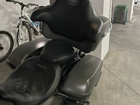2018 Harley-Davidson Road Glide Special, серый, 1800000 рублей, вид 4