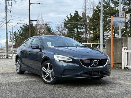 Volvo V40 II Рестайлинг