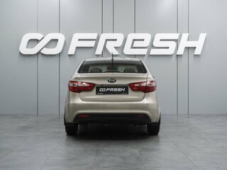 2013 Kia Rio 5-speed III, бежевый, 664000 рублей, вид 4