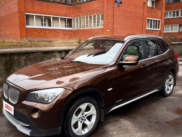 2011 BMW X1 28i I (E84), коричневый, 1500000 рублей