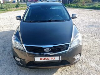 2010 Kia Ceed I Рестайлинг, серебристый, 690000 рублей, вид 1