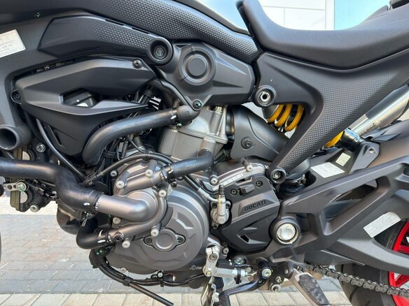 2024 Ducati Monster 937, серый, 1200000 рублей - вид 8