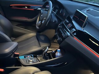 2019 BMW X1 20i xDrive II (F48) Рестайлинг, белый, 3600000 рублей, вид 4