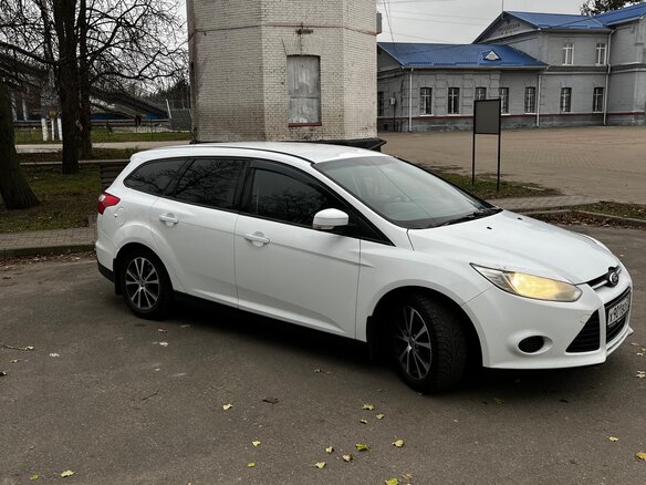 2012 Ford Focus III, белый, 900000 рублей - вид 1