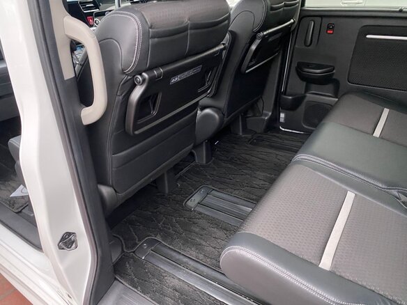 2019 Honda Stepwgn V Рестайлинг, белый, 3000000 рублей - вид 19