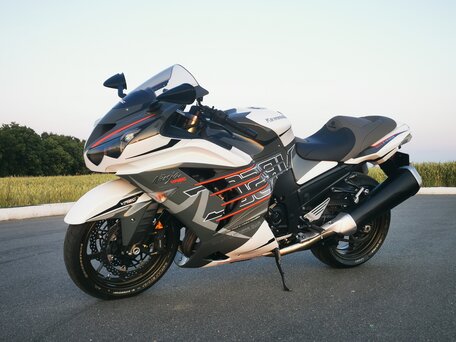 2006 Kawasaki ZX1400C, белый, 806596 рублей, вид 4