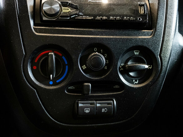2016 Lada (ВАЗ) Granta I, серебристый, 400000 рублей - вид 15